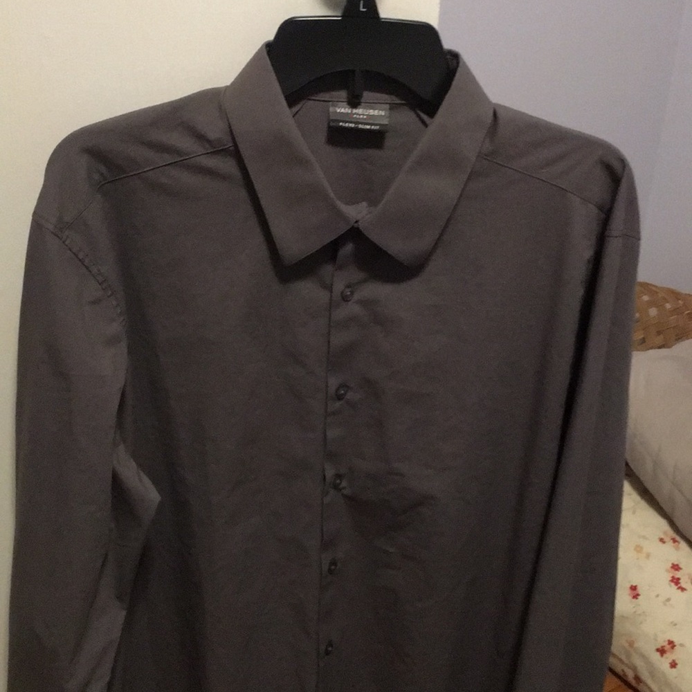 Large van heusen slim fit dress shirt